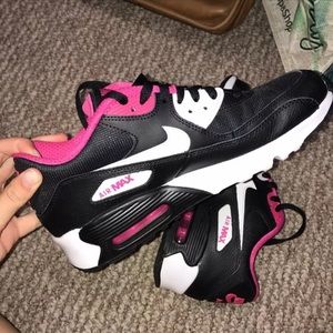 LIKE NEW NIKE AIR MAX 90 MESH